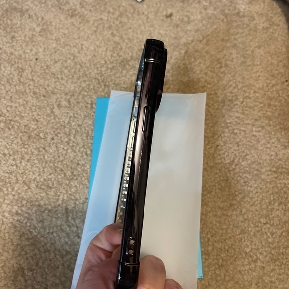 MagSafe Clear Shockproof Case for iPhone 15 Pro Max –‎ New in Box - Picture 3 of 4